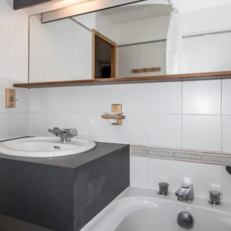 Apartment 5 Pieces - A Proximite Des Pistes - Parking - Wi-fi - Skis Aux Pieds - Fr-1-518-94 *